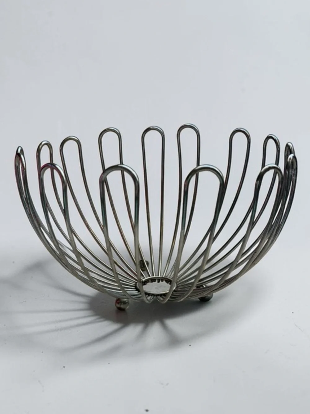 🫶🏻 Modern Stainless Steel Wire Fruit Bowl